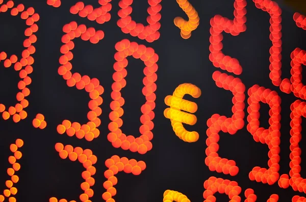 우리는 왜 미래를 앞당겨 쓰는 선택을 반복하는가